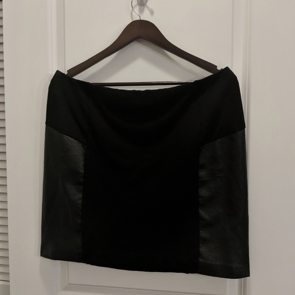 DKNY Leather detail miniskirt